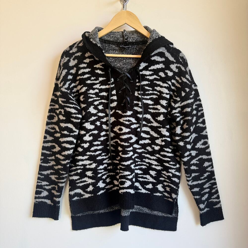 Rock & Republic Women's Lace-Up Animal Print Hoodie Size Small